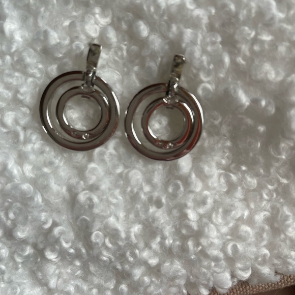 Swarovski circle pendant necklace, bracelet, earring set. - Picture 8 of 16